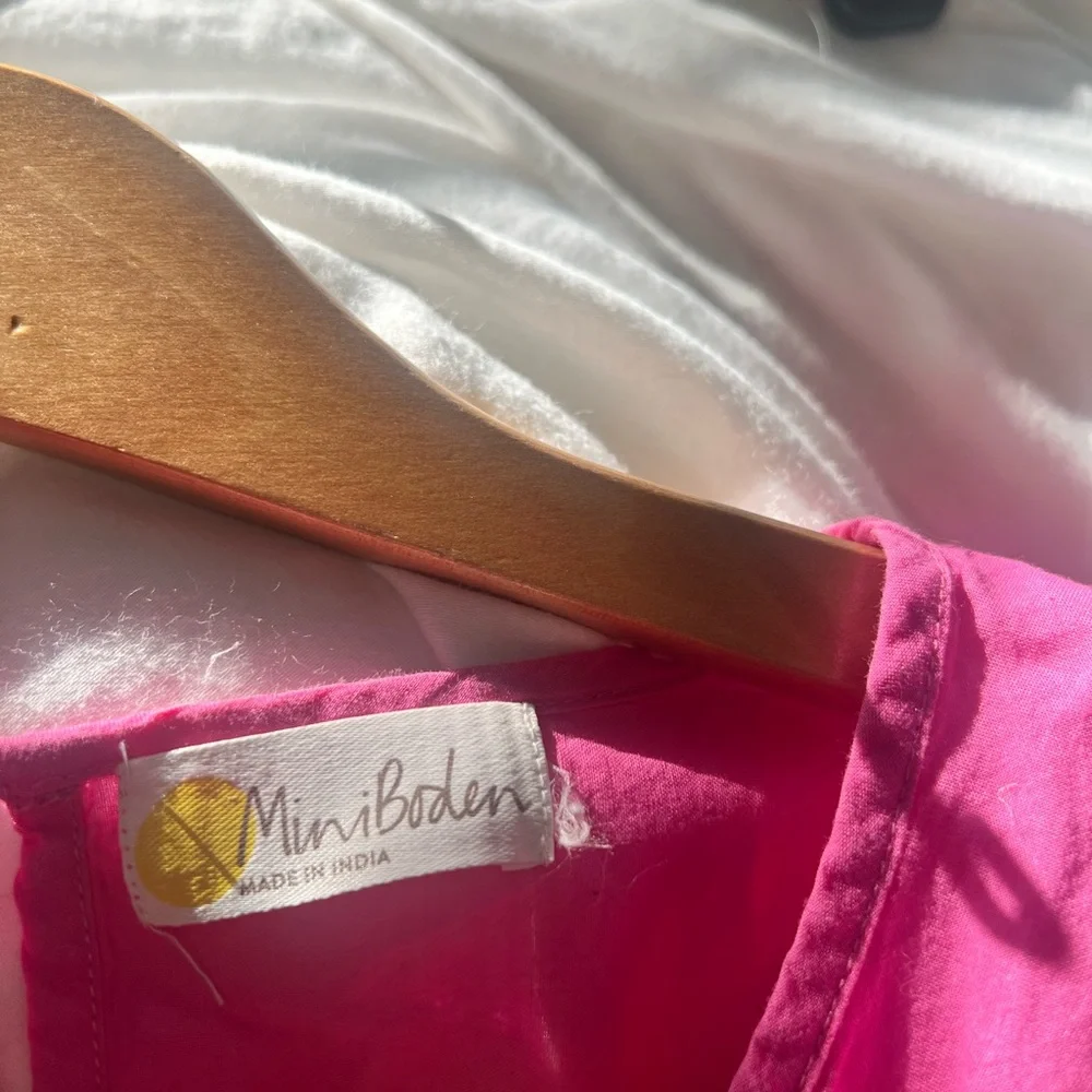 Mini Boden vibrant pink